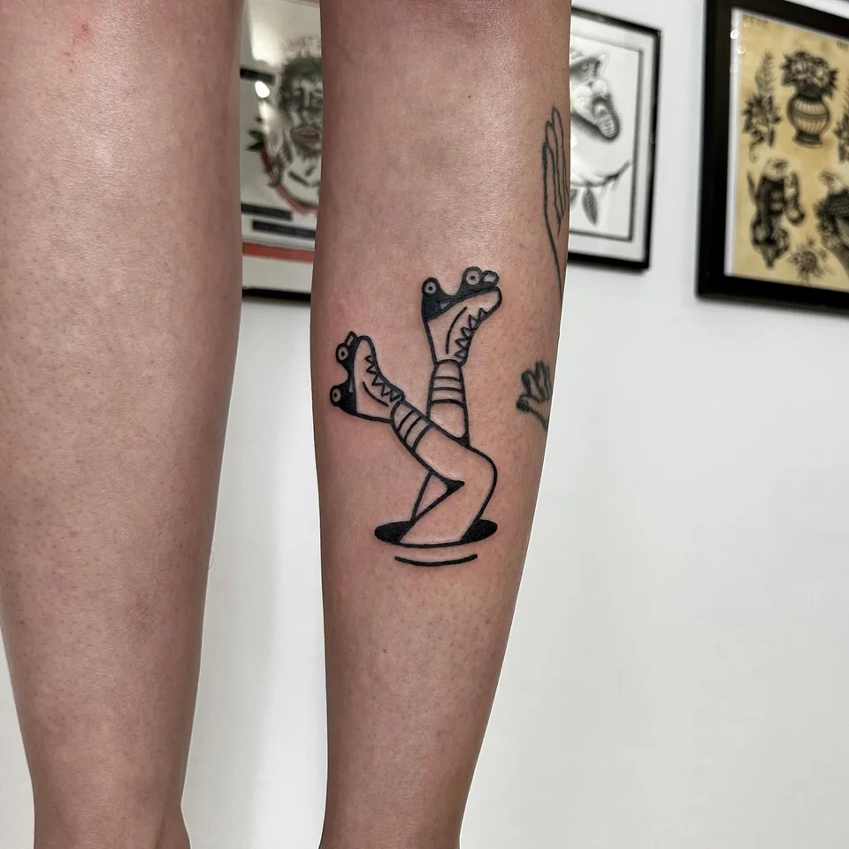 Letniak w czerni, bo zaraz jesień — Tattoo, Wujek Darek Tattoo, Warszawa