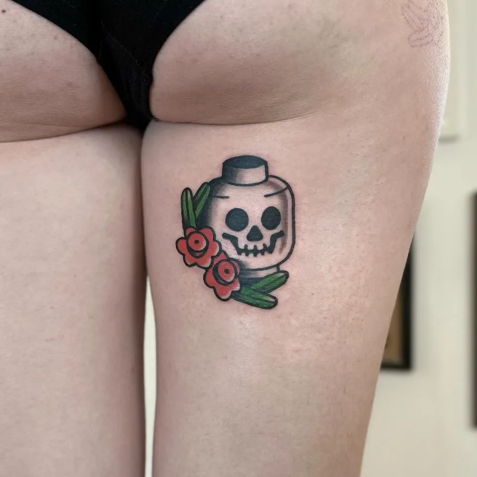 Tatuaż tradycyjny ale to LEGO — Tattoo, Wujek Darek Tattoo, Warszawa