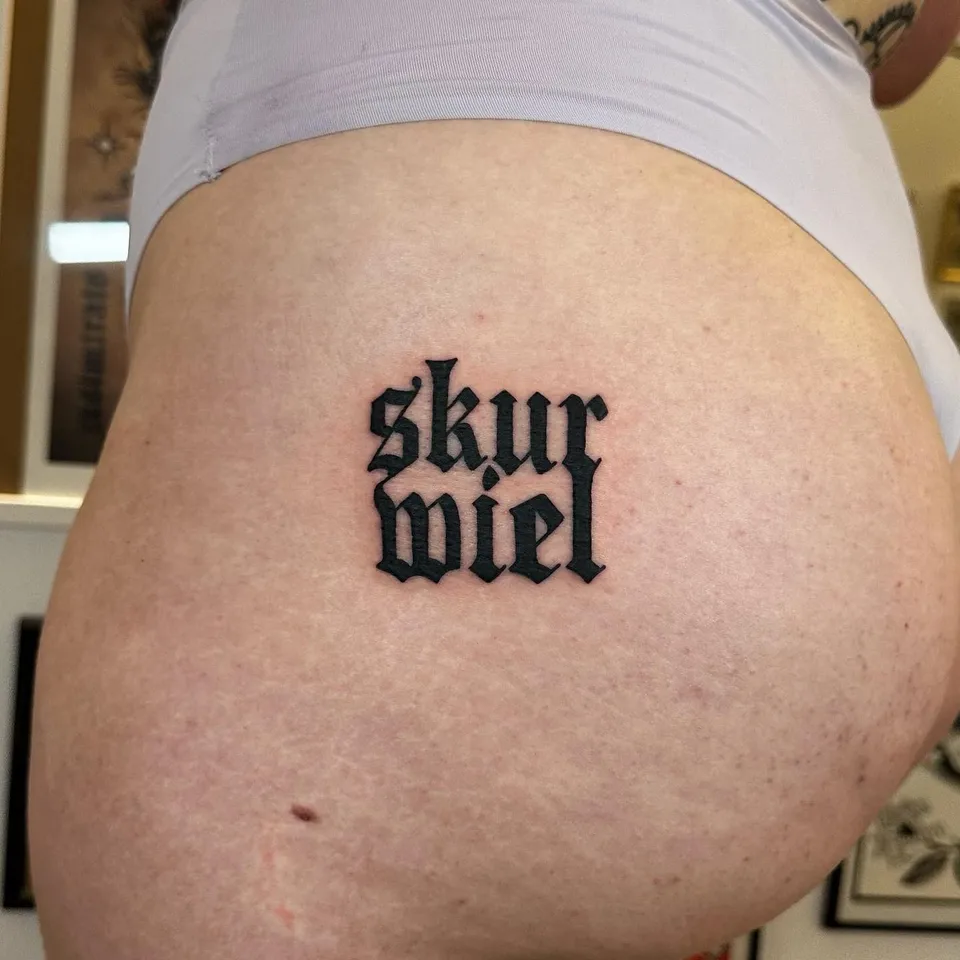 Skuczybyk — Tattoo, Wujek Darek Tattoo, Warszawa