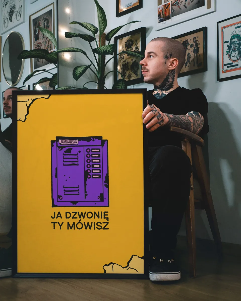 Gruby kontur – ilustracja z pojazdem trójkołowym i postacią w stylu ignorant (8) — Tattoo, Wujek Darek Tattoo, Warszawa