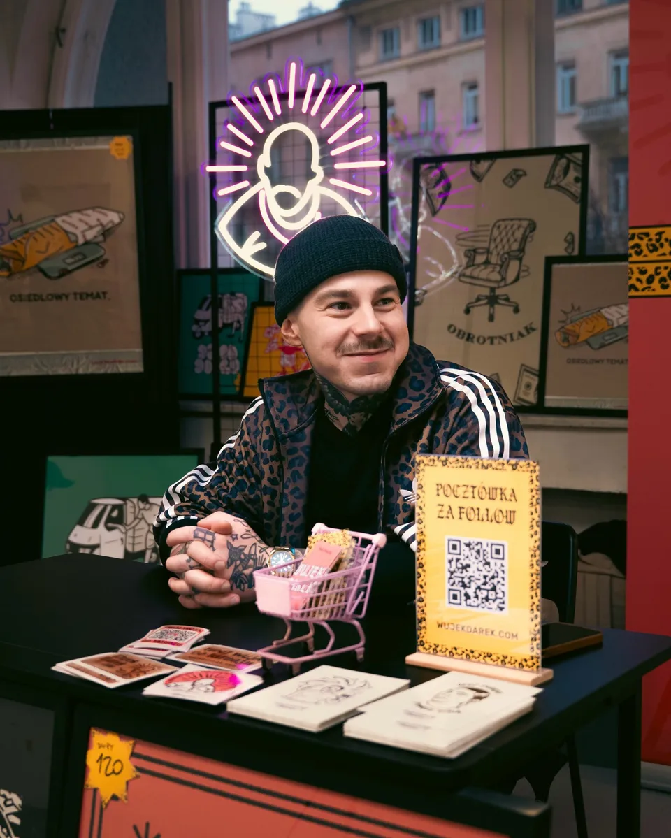 Wystawa plakatów i neonu z grubym konturem i motywami popkulturowymi (2) — Tattoo, Wujek Darek Tattoo, Warszawa