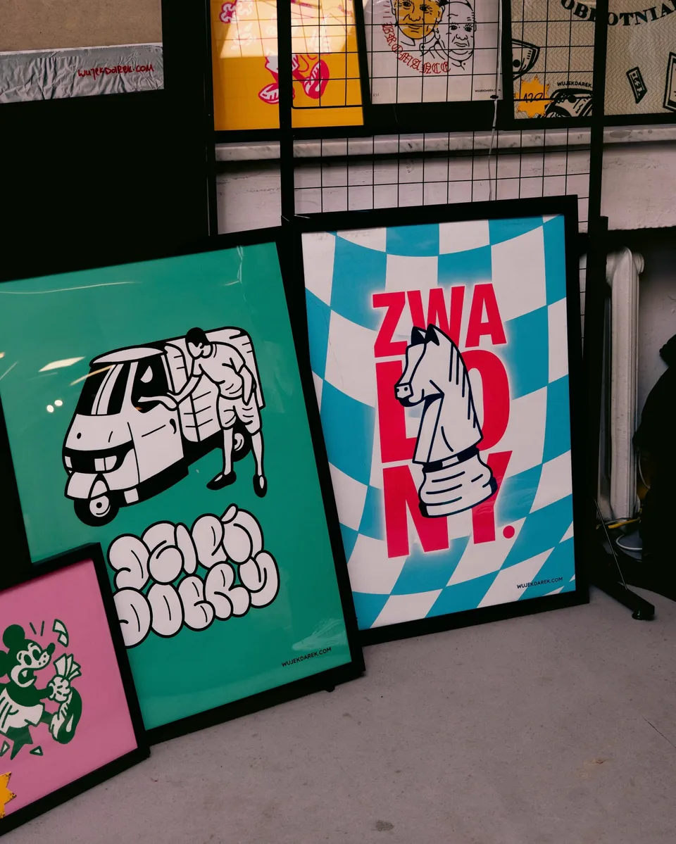 Wystawa plakatów i neonu z grubym konturem i motywami popkulturowymi (7) — Tattoo, Wujek Darek Tattoo, Warszawa