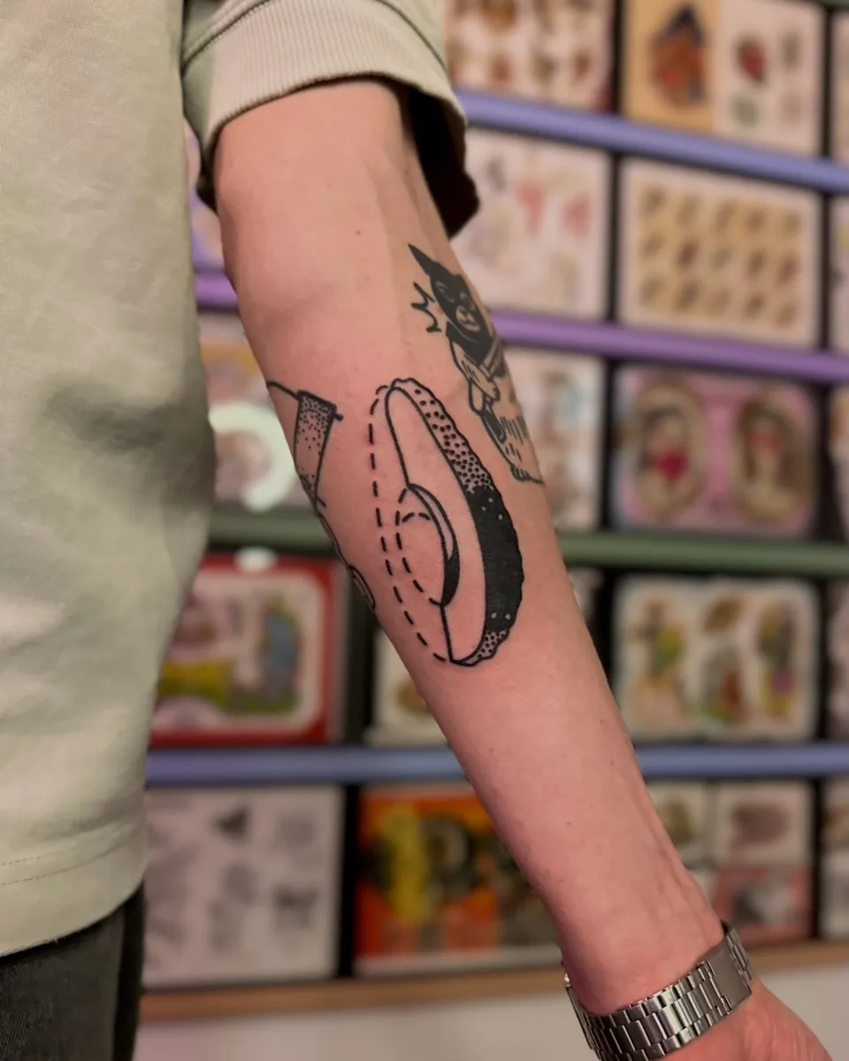 Tatuaż awokado w stylu ignorant na trzech przedramionach (4) — Tattoo, Wujek Darek Tattoo, Warszawa